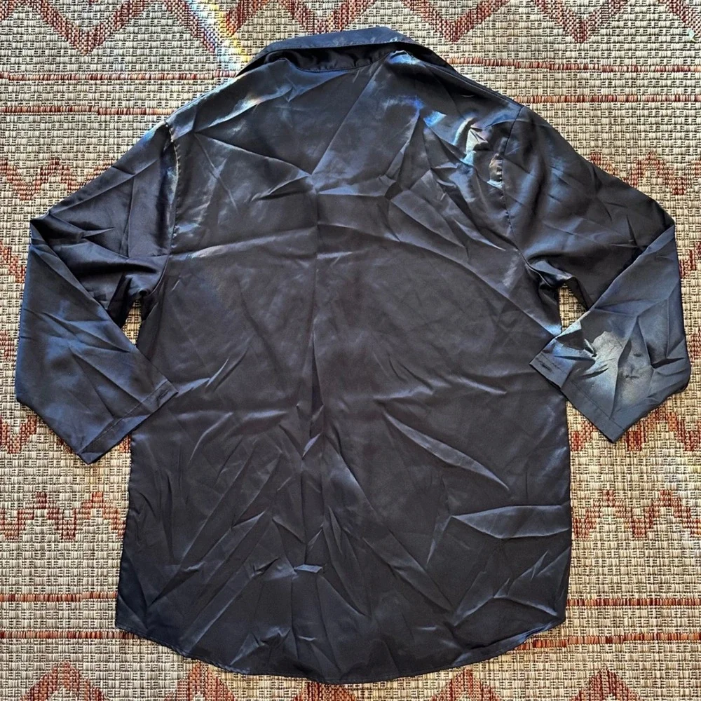 VICTORIA'S SECRET | Women's Satin‎ Button Up Long Sleeve Sleep Shirt, Size S